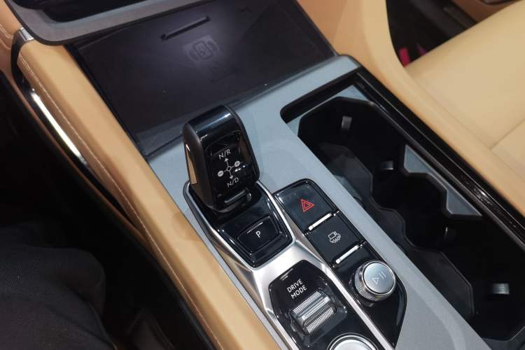 Used Lynk & Co 09 EM-P 2024 2.0TD EM-P Four-Wheel Drive ULTRA Six-Seater