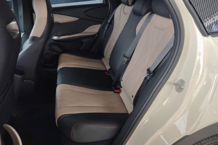 Used BYD Dolphin 2023 420 km Free Version
