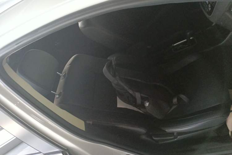 Used Mitsubishi Outlander 2016 2.4L 4x4 Luxury Edition 7-Seater
