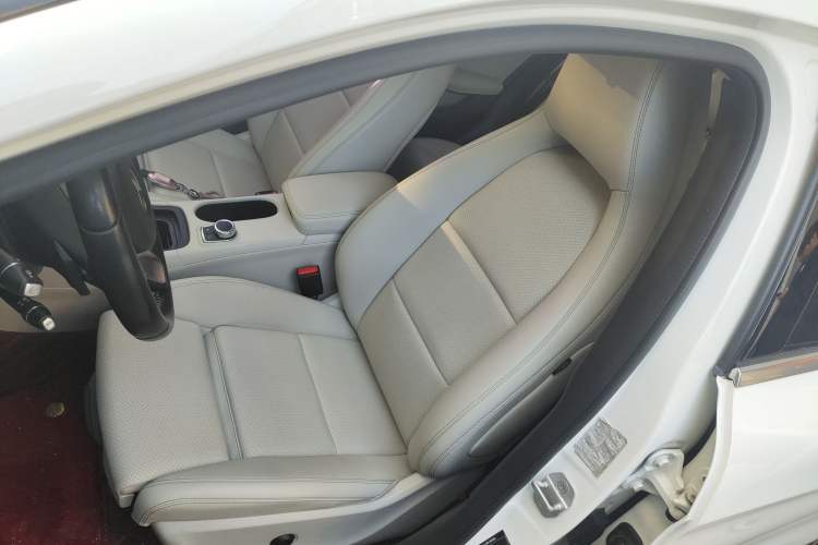 Used Mercedes-Benz GLA 2017 GLA 200 Fashion Model