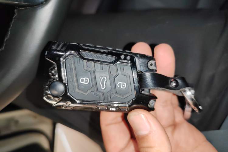 Used Volkswagen Tiguan L 2020 330TSI Automatic Two-Wheel Drive Smart Luxury Edition China VI Standard
