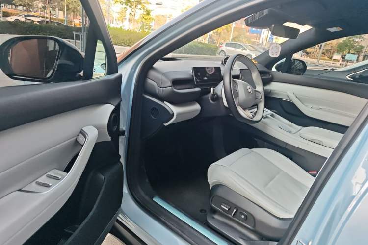 Used Nio ES6 2023 75 kWh
