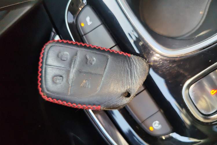 Used Buick Envision 2023 Encore S 552T Two-Wheel Drive Luxury Model
