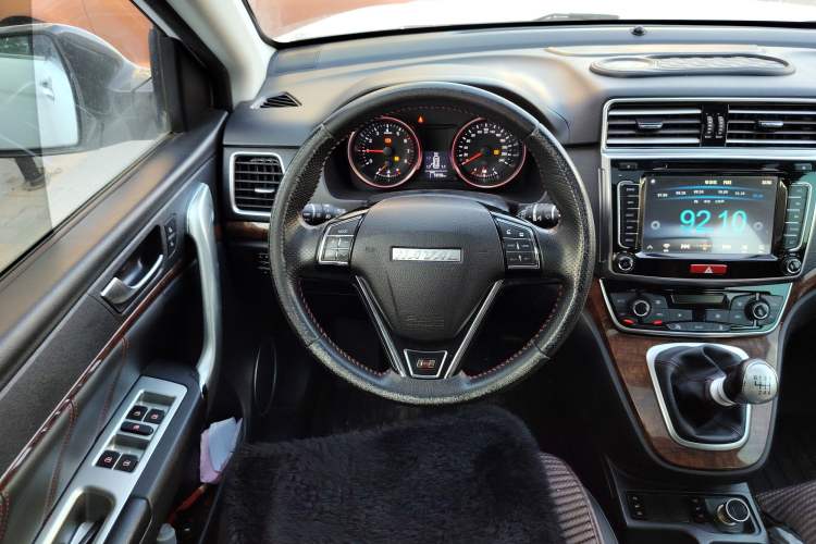 Used Haval H6 2017 Red-Label Sport Edition 1.5T Manual Two-Wheel Drive Elite Model
