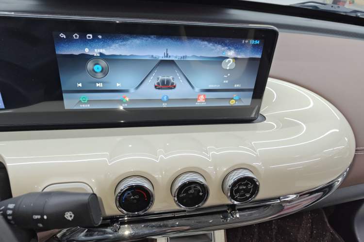 Used Wuling Bingo 2024 333 km Enjoyment Version
