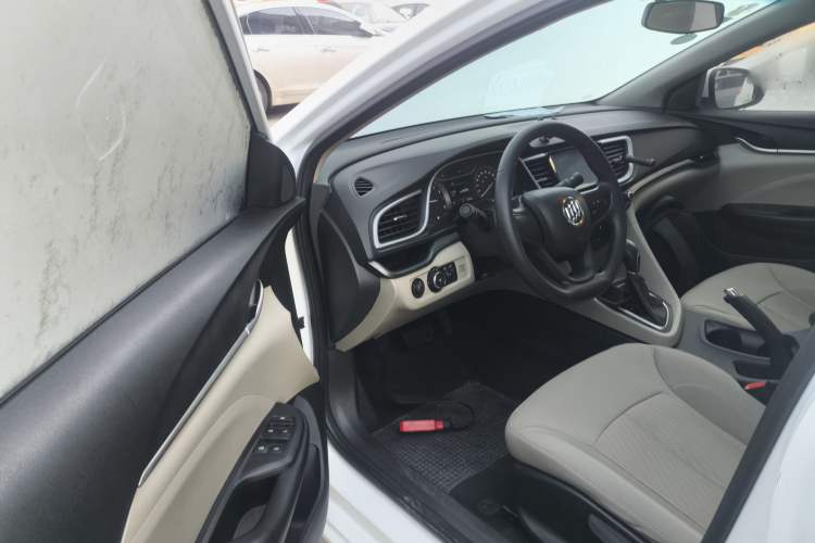 Used Buick GT 2015 15N Automatic Elite Version
