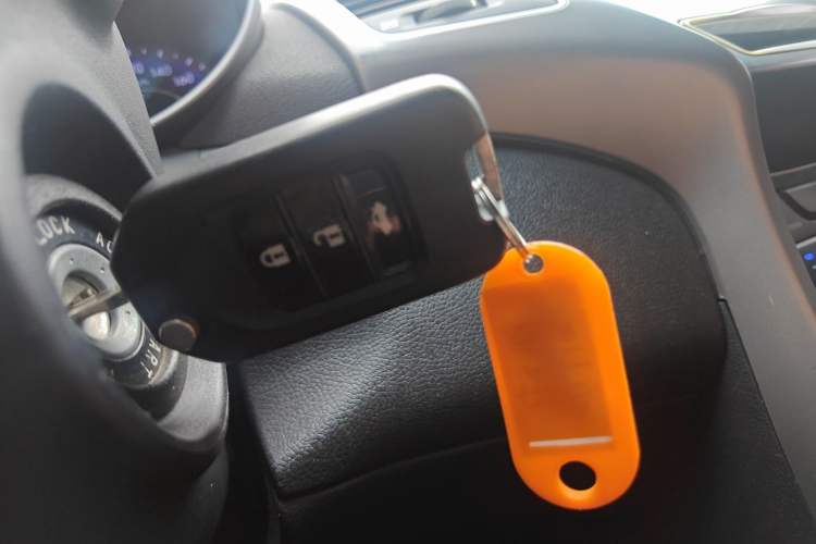 Used Hyundai Elantra 2016 1.6L Automatic Smart Version
