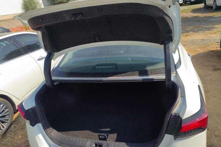 Used Nissan Teana 2022 2.0L XL-TLS Enjoyment Edition
