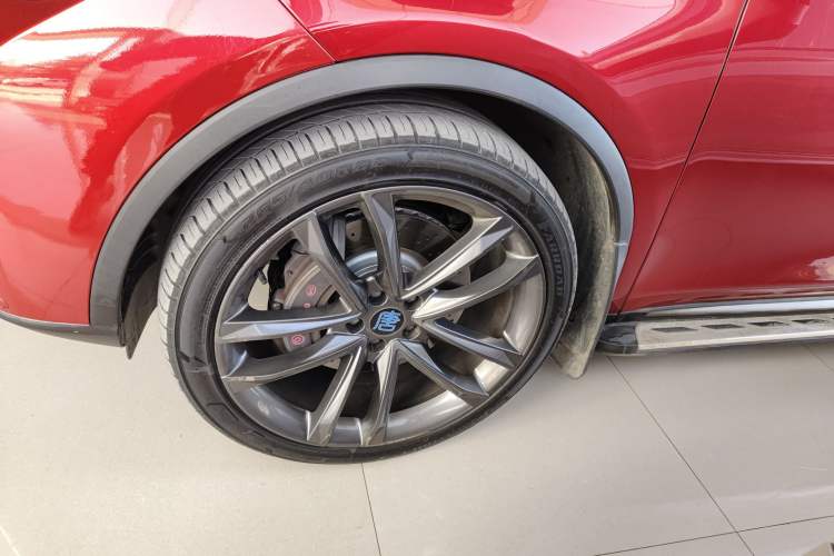 Used BYD Tang New Energy 2018 DM 2.0T All-Wheel Drive Smart Connect Genesis Edition 7 Seats China V Emission Standard
