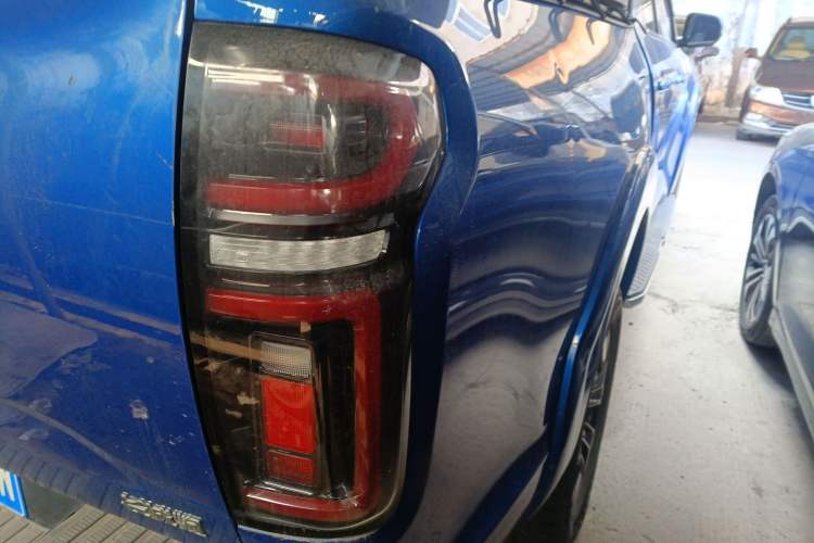 Used Great Wall Poer 2021 2.0T Global Version Passenger Automatic Diesel Two-Wheel Drive Comfort Trim Standard Cab GW4D20M