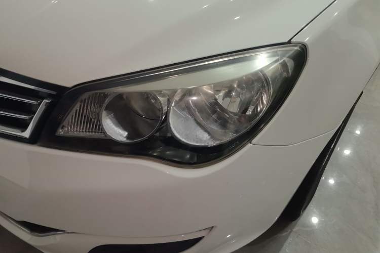 Used Roewe 350 2014 1.5L Manual Xunchi Edition