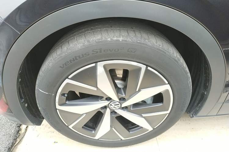 Used Volkswagen ID.4 CROZZ 2021 Long-Range PURE+ Two-Wheel Drive Version