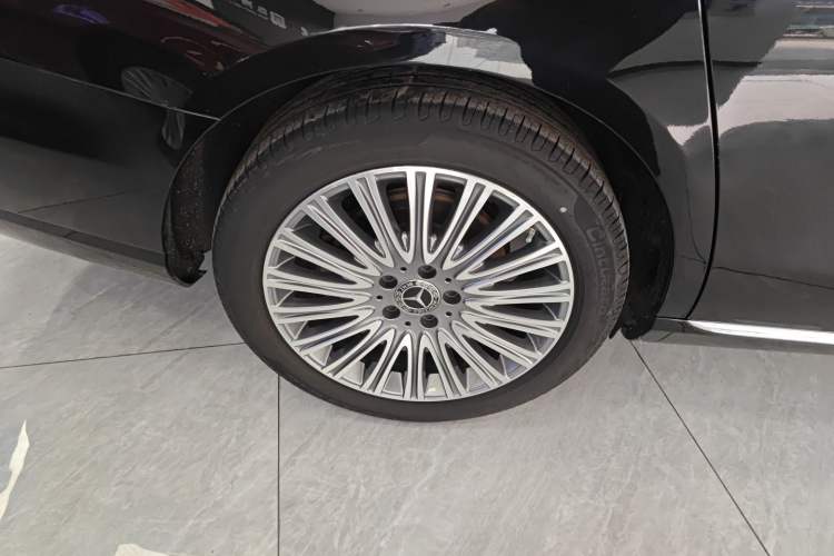 Used Mercedes-Benz E-Class 2023 Updated E 300 L Luxury Edition