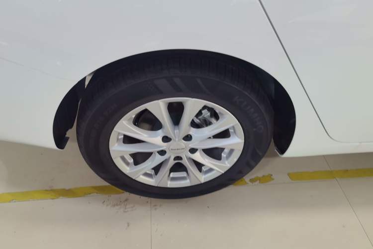 Used Roewe i5 2023 1.5L CVT Luxury Edition