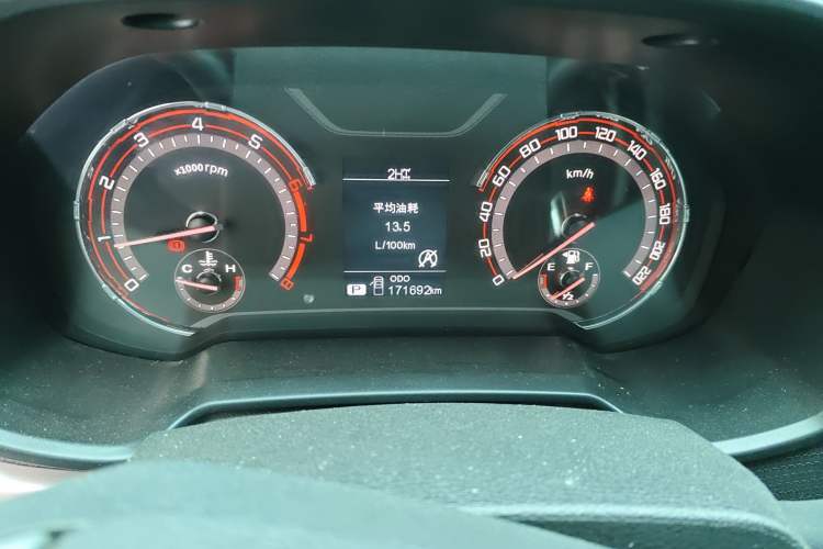 Used SAIC MAXUS T60 2017 2.0T Gasoline Automatic 4x4 High-Ride Elite Standard Cabin