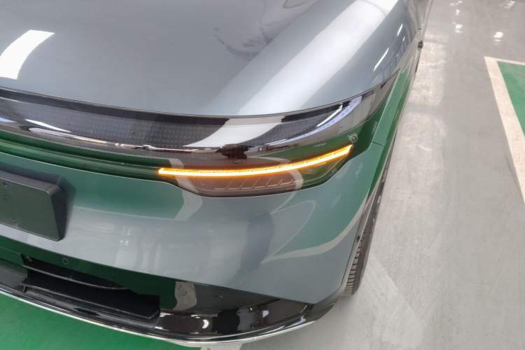 Used Zeekr 7X 2025 75 kWh Rear-Wheel Drive Intelligent Driving Version
