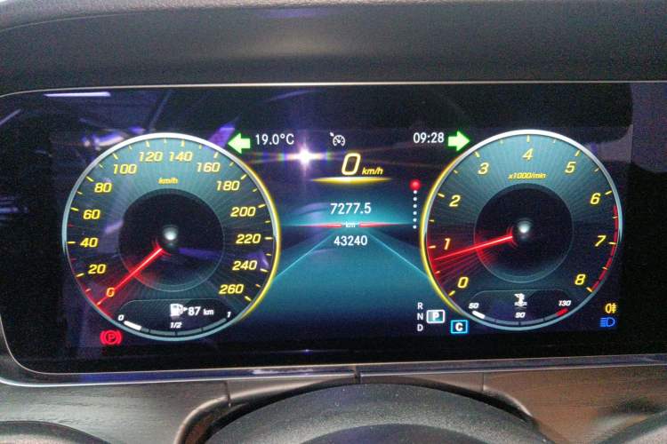 Used Mercedes-Benz E-Class 2021 Restyled E 300 L Sporty and Stylish Edition