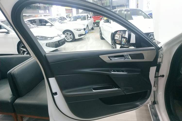 Used Jaguar XEL 2018 2.0T 200 PS Premium Edition
