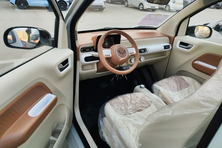 Used Wuling Hongguang MINIEV 2024 3rd Generation 215km Youth Edition