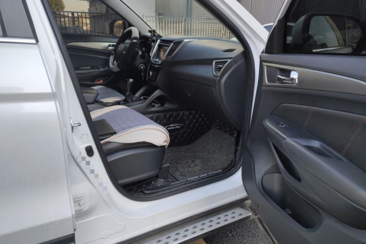 Used Changan CS75 2014 2.0L Manual Luxury Version China IV Standard