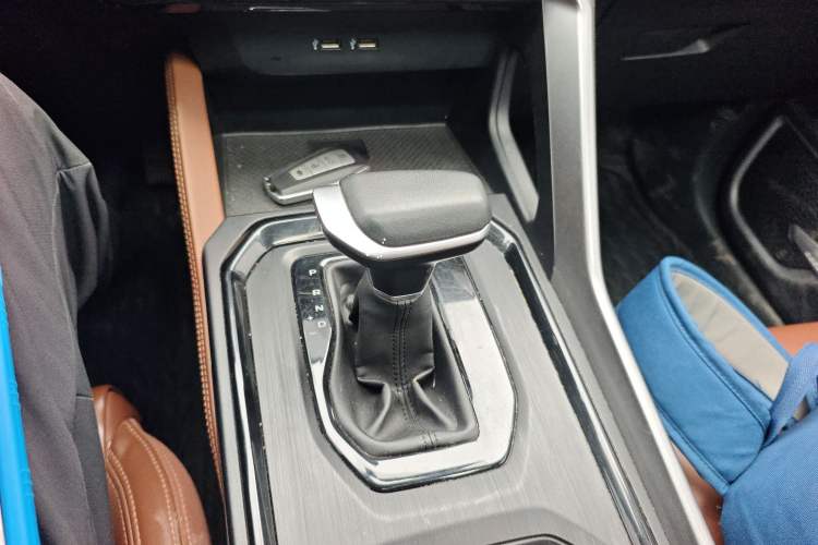 Used Geely Auto Vision X6 2021 PRO 1.4T Automatic Prestige Model