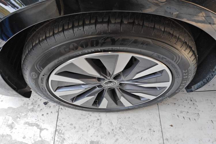 TDK.VehicleDetails.img