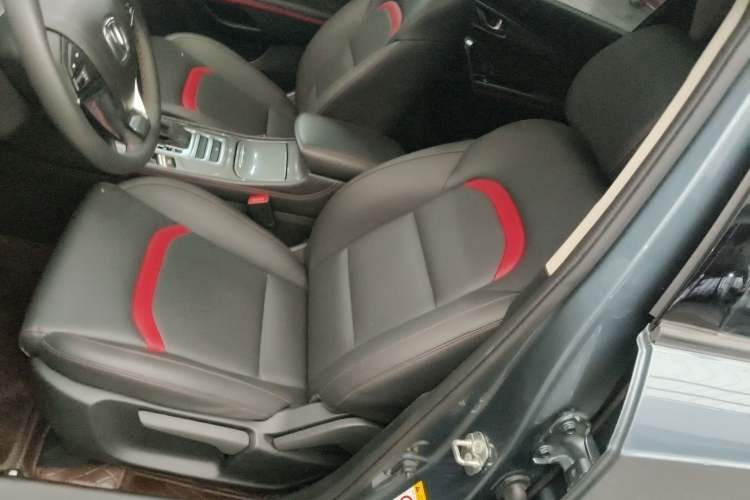 Used Changan CS55 2018 1.5T Automatic Colorful Edition China V Standard
