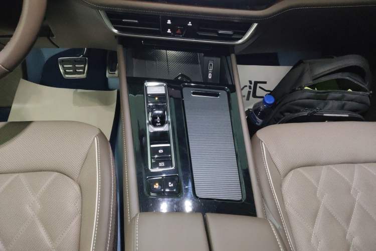 Used Volkswagen Viloran 2023 380TSI Prestige Edition
