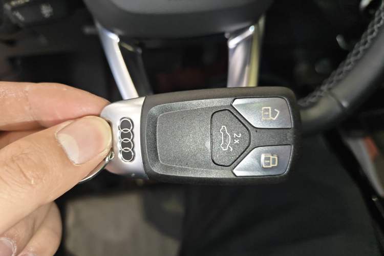 Used Audi Q5L 2022 40T Luxury Dynamic Model