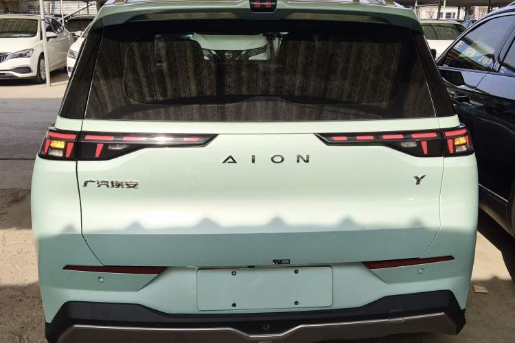 Used AION Y 2022 70 Intelligent Edition Lithium Iron Phosphate
