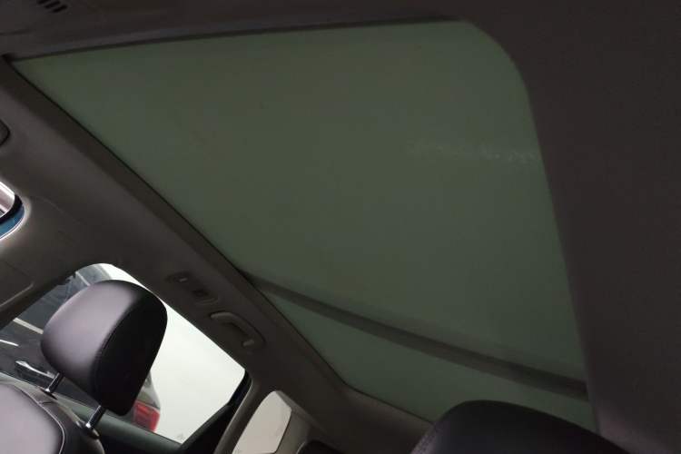 Used Volkswagen Tharu 2019 280TSI Two-Wheel Drive Luxury Version China VI Standard
