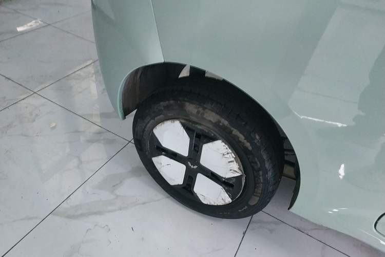 Used Wuling Hongguang MINIEV 2024 3rd Generation 215km Advanced Version
