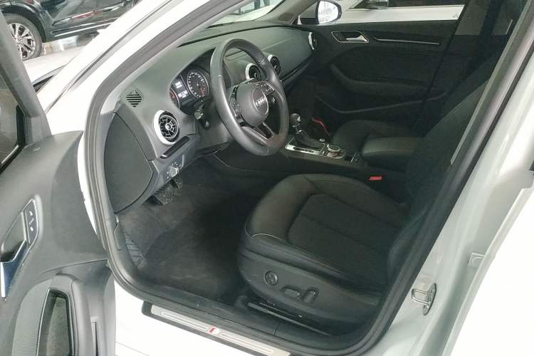 Used Audi A3 2019 Sportback 35 TFSI Fashion Edition China VI Emission Standard