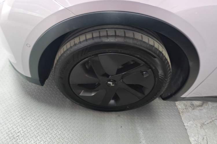 Used ONVO L60 2024 60 kWh Rear-Drive Version