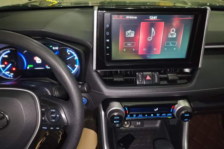 Used Toyota RAV4 2020 Dual-Engine 2.5L E-CVT Two-Wheel Drive Elite Edition
