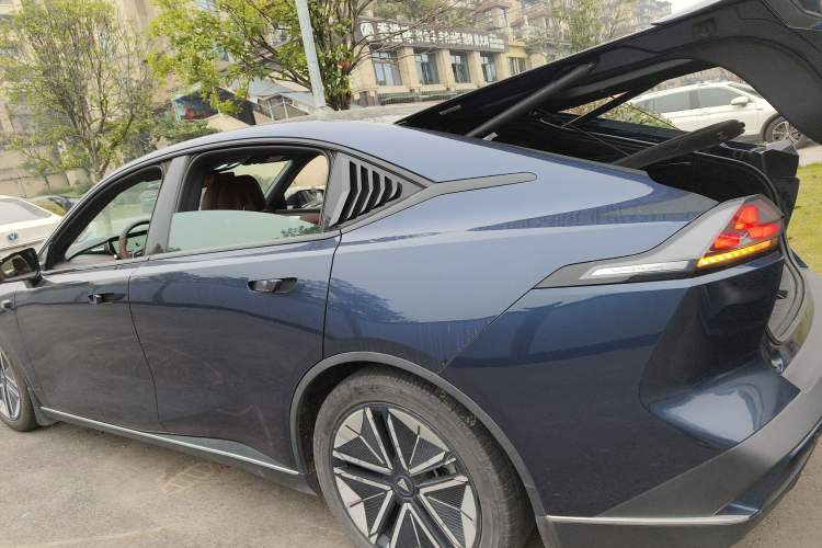 Used  SL03 2022 515 Pure Electric Version
