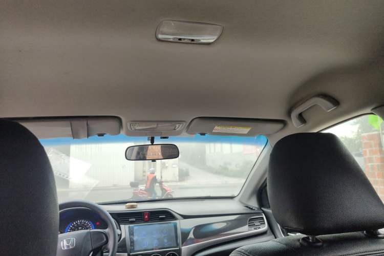 Used Honda Crider 2013 1.8L automatic comfort version
