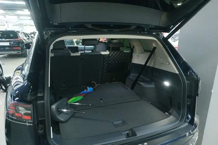 Used Volkswagen ID.6 CROZZ 2022 Long-Range PRO Edition