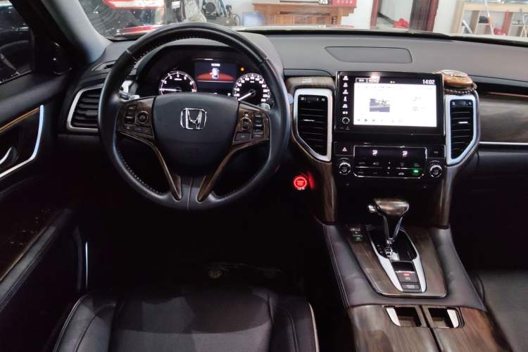 Used Honda UR-V 2017 240TURBO Two-Wheel Drive Luxury Edition China V
