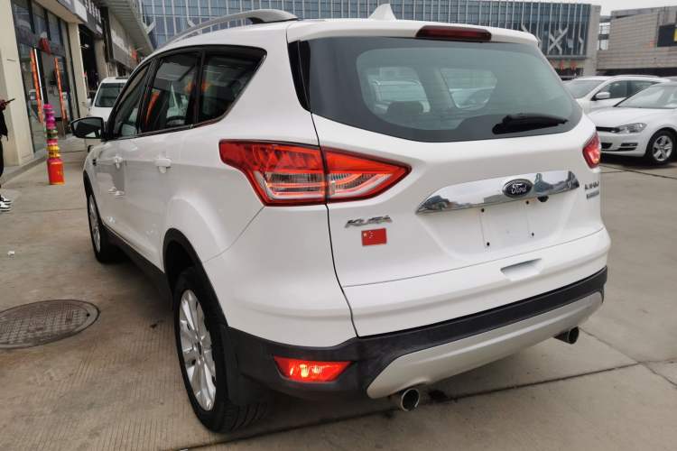 Used Ford Kuga 2015 1.5L GTDi Two-Wheel-Drive Comfort Model
