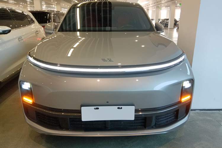 Used Li Auto L8 2023 Pro Model