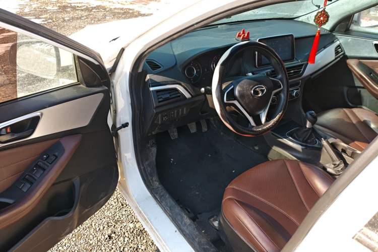 Used Soueast A5 Wing Dance 2019 1.5L Manual Luxury Version China V Standard