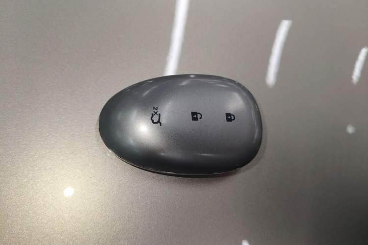 Used  Q07 2025 215 Flagship Edition
