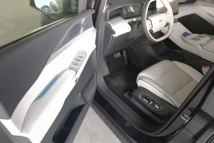 Used XPeng X9 2026 Model—Range-Extended Version 1602 Ultra