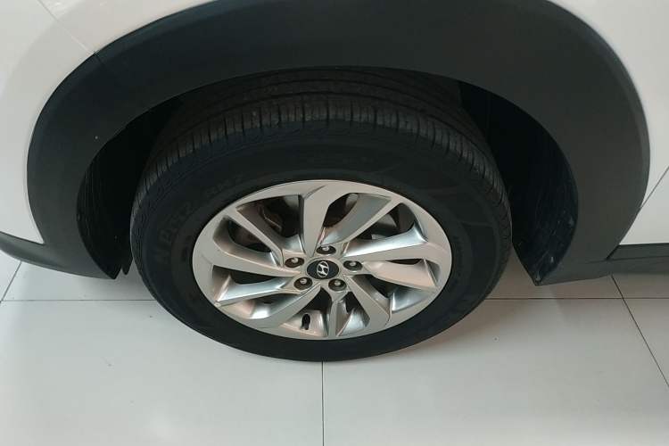 Used Hyundai Tucson 2018 1.6T Dual-Clutch Two-Wheel Drive 15th Anniversary Special Edition
