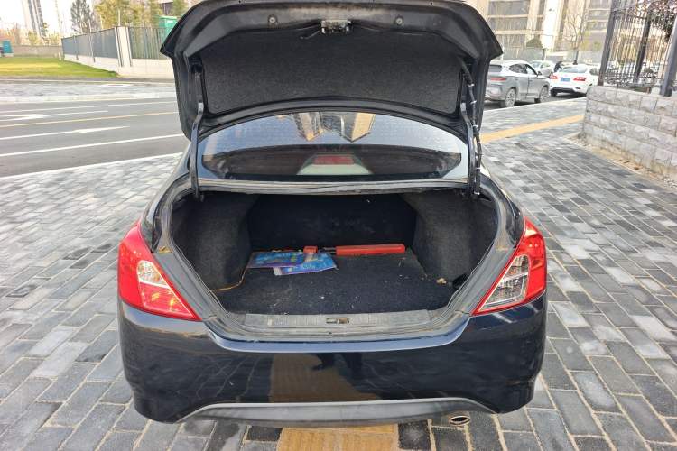 Used Nissan Sunny 2015 1.5XE Manual Comfort Edition
