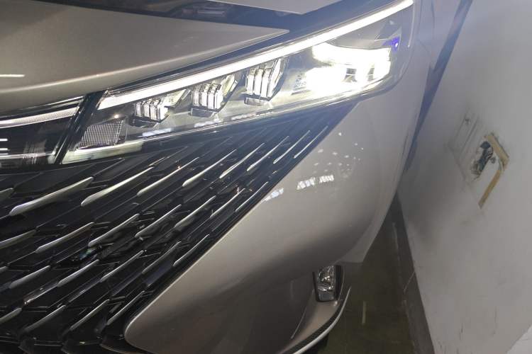 Used Roewe RX5 New Energy 2023 eRX5 Super Hybrid Prestige Edition
