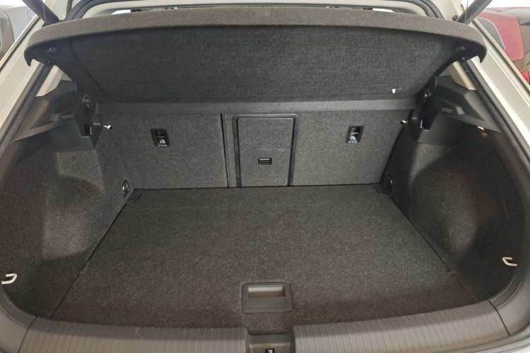 Used Volkswagen T-ROC 2020 280TSI DSG Two-Wheel Drive Comfort Version