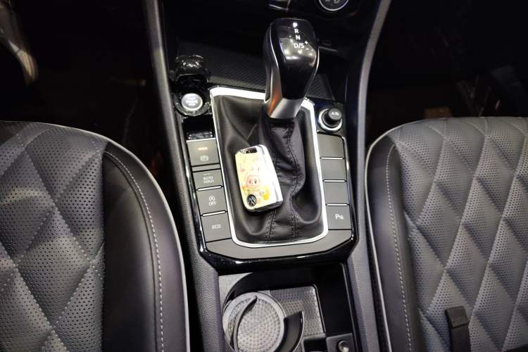 Used Volkswagen Sagitar 2025 Revised Version 2 300TSI DSG Excellence Edition
