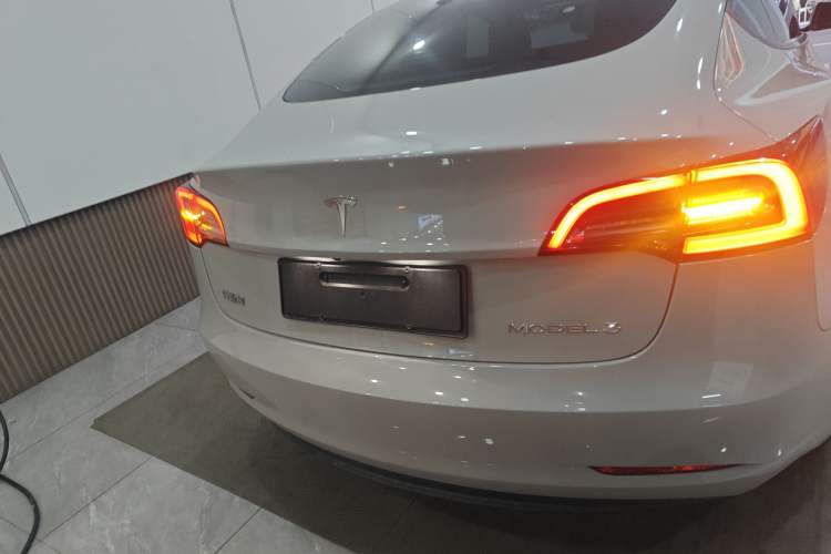 Used Tesla Model 3 2022 Rear-Wheel-Drive Version

